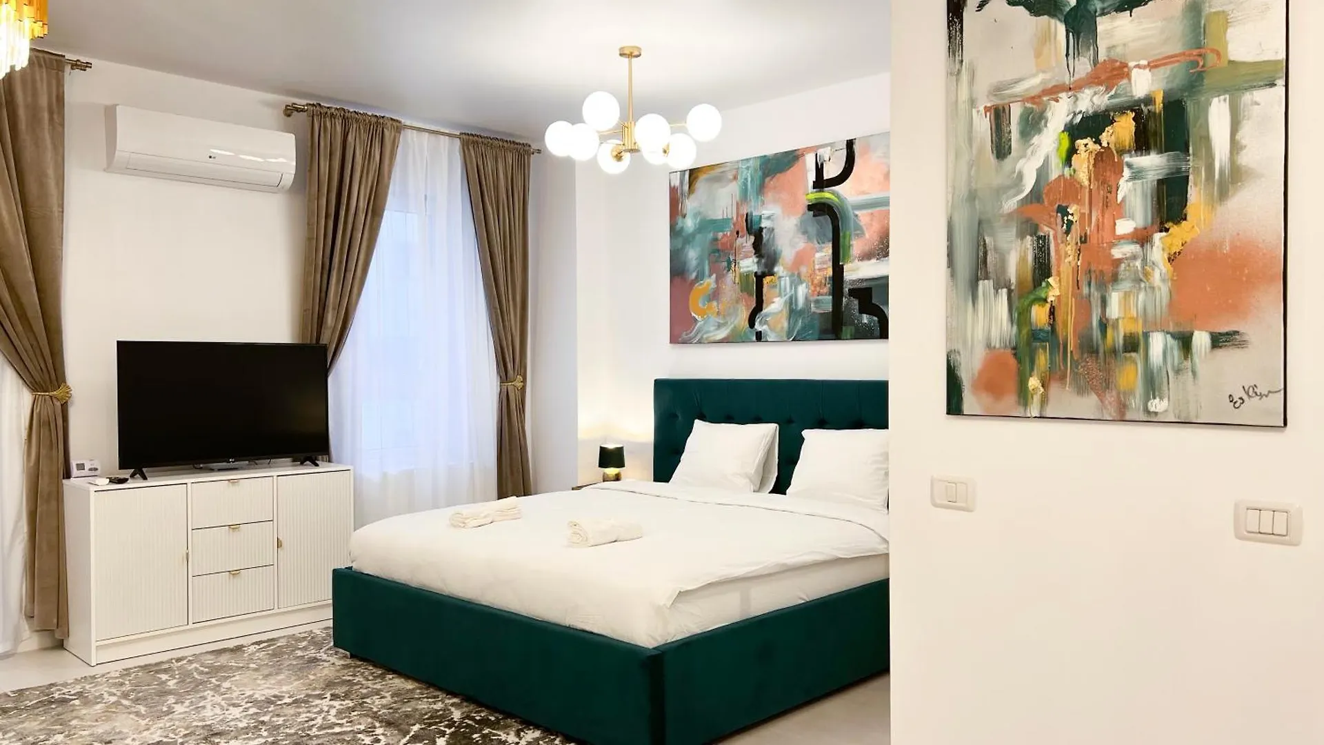Happy Studio By Rh Living Bucharest Romania